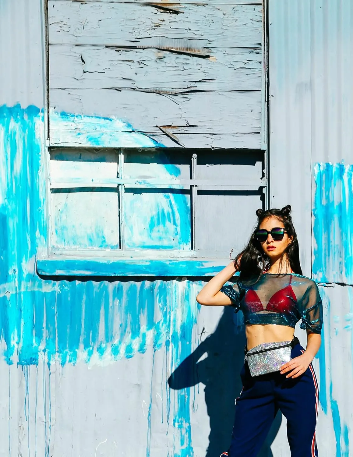 Silver Fanny Packs for Women Cute Rave Fanny Pack Festival Belt Bag, Small Cross Body Hip Bag, Sparkly Sequin Crossbody Waist Pack, Holographic Glitter Travel Purse, Bling Bumbag for Concert